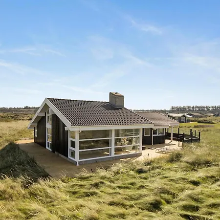 3 Bedroom Ocean Front In 度假居