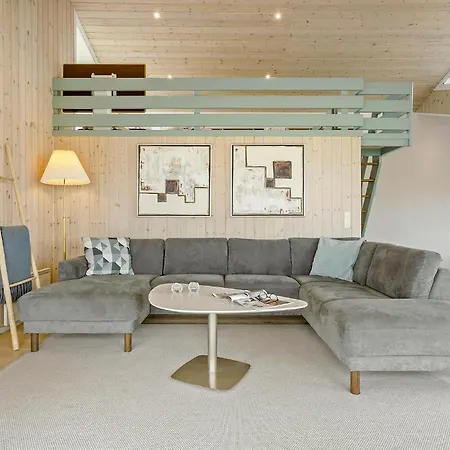 3 Bedroom Ocean Front In 约灵
