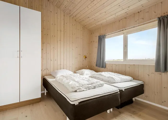 度假居 3 Bedroom Ocean Front In