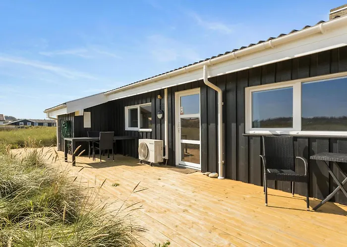 3 Bedroom Ocean Front In 度假居